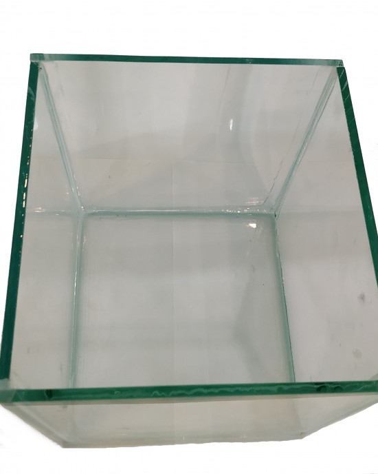 yavru büyütme akvaryumu 25x25x25 cm 15 litre kapaksız cam küp