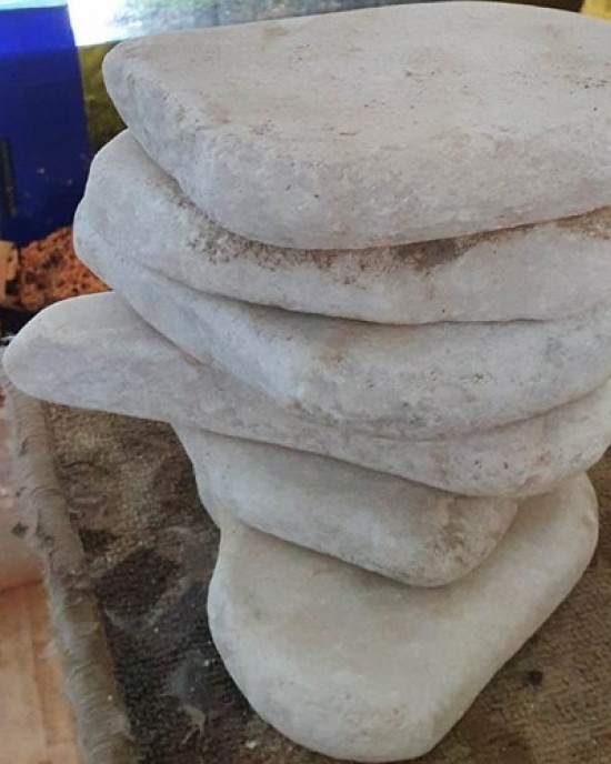 beyaz kalsit taşı 12-17 cm uzunluğunda 1 adet